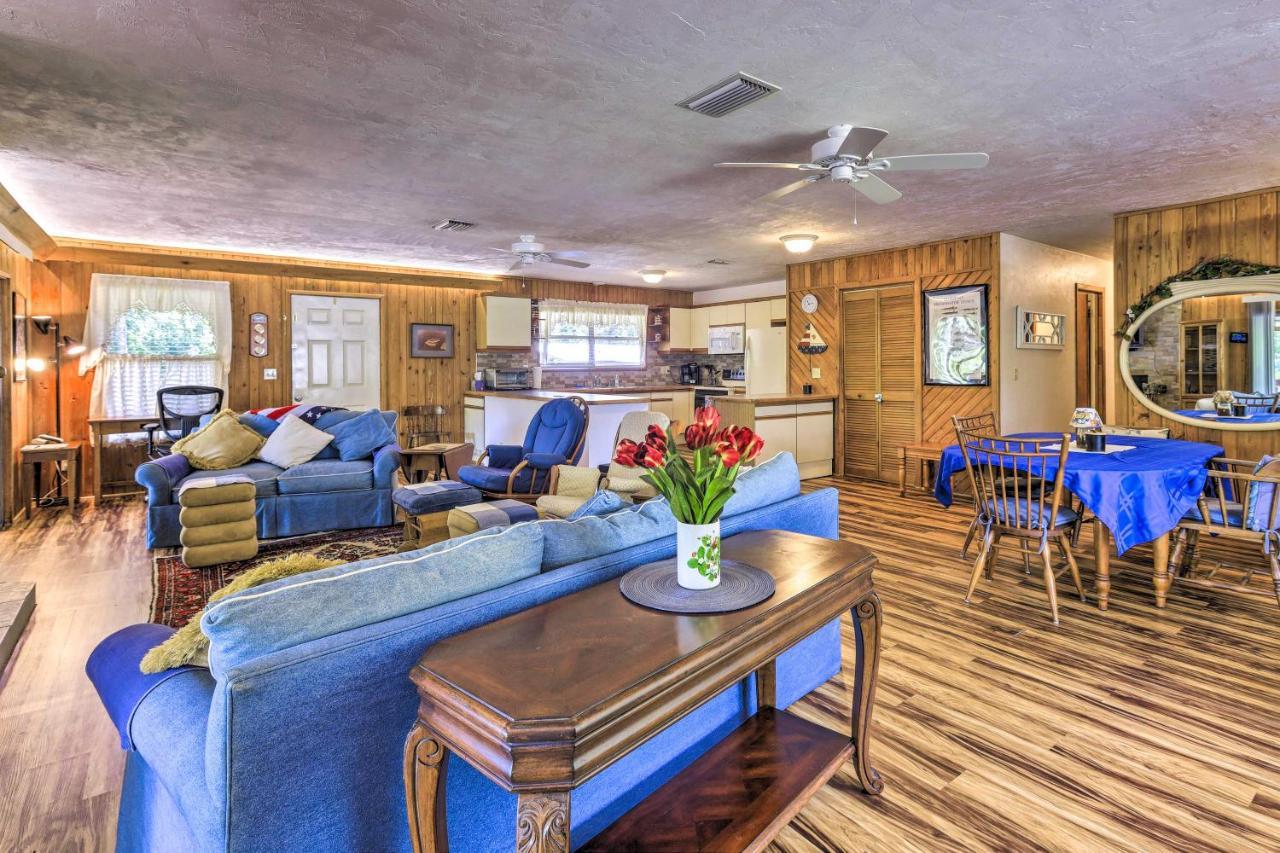 Charming Abode With Dock On The Suwannee River Bell Exterior photo