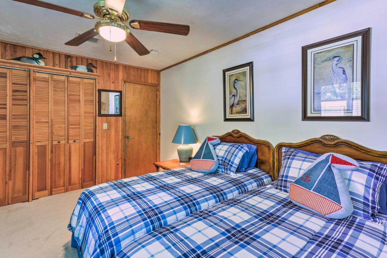 Charming Abode With Dock On The Suwannee River Bell Exterior photo