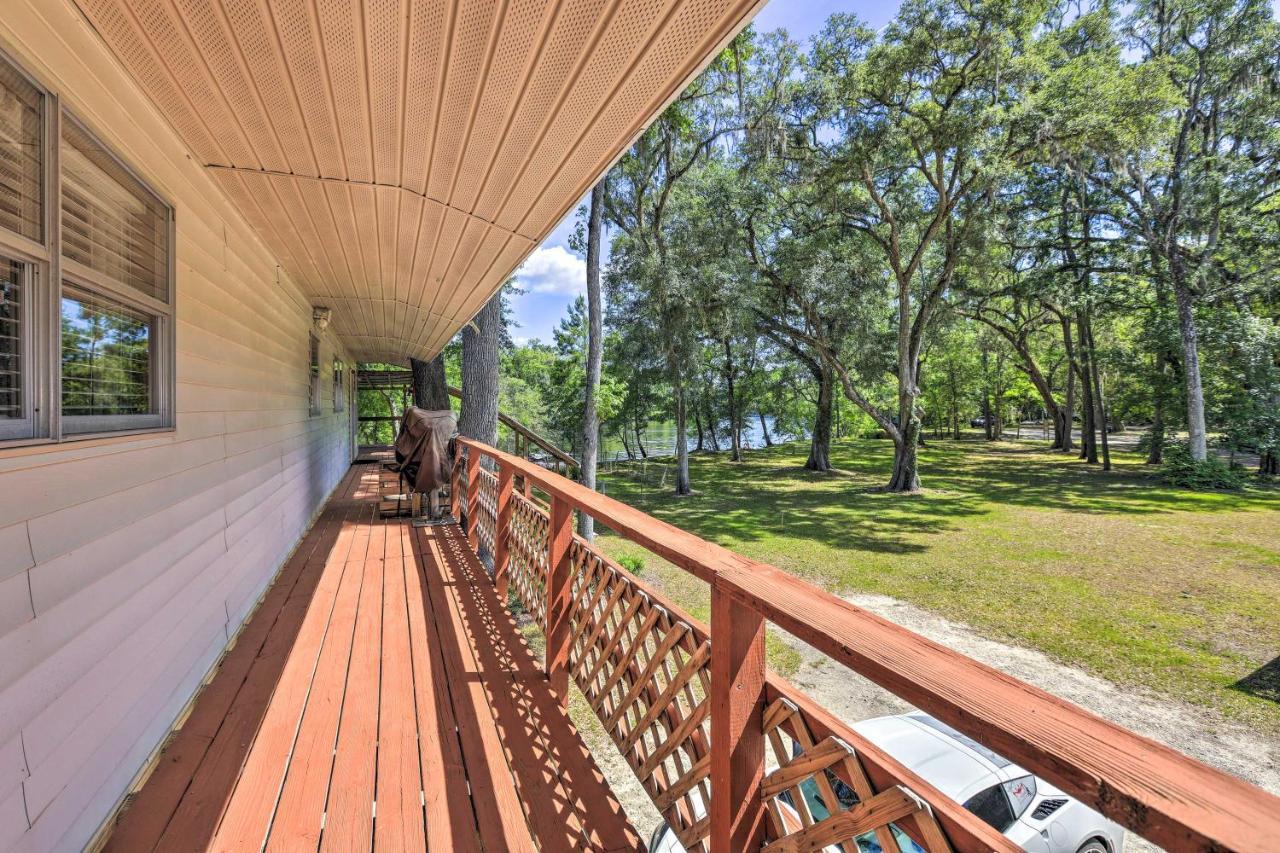 Charming Abode With Dock On The Suwannee River Bell Exterior photo